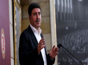 Altan Tan'dan partisine eleştiri