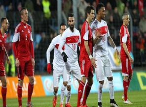 Milliler zor da olsa kazandı