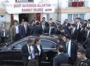 Başbakan'dan savcının ailesine taziye ziyareti