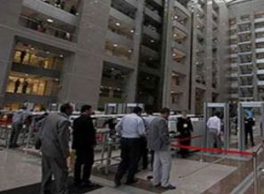 Çağlayan'da avukatlara üst araması