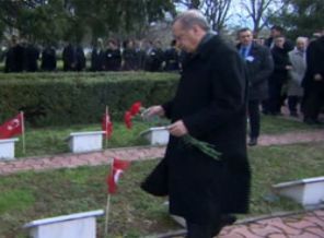 Erdoğan Türk Şehitliğini ziyaret etti