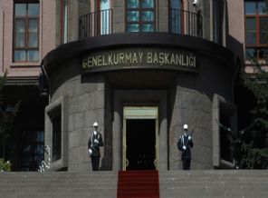 Suriye'ye geçmek üzere olan 9 İngiliz yakalandı