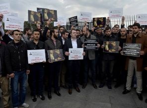 Doğan Holding'de protesto