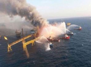 Meksika Körfezi’nde yangın