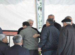 Savcı Kiraz'ın babası taziyeleri kabul etti