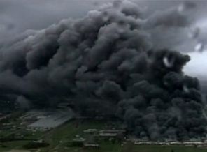 ABD'de dev fabrika yangını