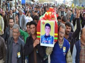 YPG kayıplarını defnediyor