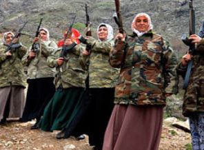 Kadın köy korucuları çözüm sürecinden yana