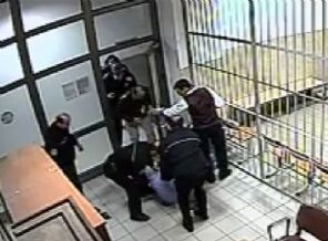 Karakoldaki şiddet kamerada