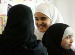 İngiliz öğretmenler: Müslüman öğrencileri...