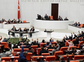 Akil İnsanlar Meclis yolunda