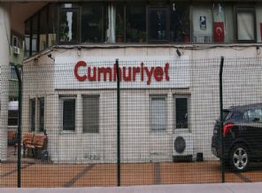 Cumhuriyet'in klasik başörtüsü fobisi