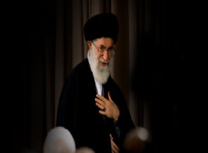 Hamaney: İranlı müzakerecileri destekliyorum ama...