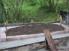 O saldırganın mezarına beton döküldü