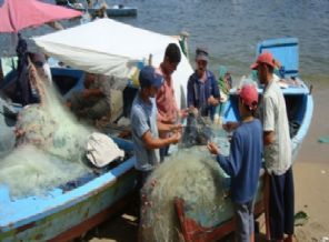 Sudan 105 balıkçıyı alıkoydu