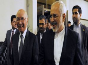 Zarif, Yemen için Pakistan'da