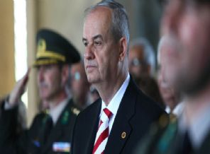 İlker Başbuğ, Atatürk üzerinden sert sözler söyledi!