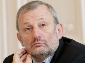 Fransız Başkan özür diledi