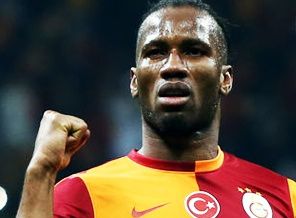 Drogba kariyerine devam edecek