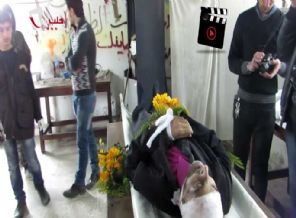 Esed'in katlettiği Katolik rahibi Suriyeli muhalifler defnetti