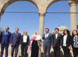 HDP'den dualı start!