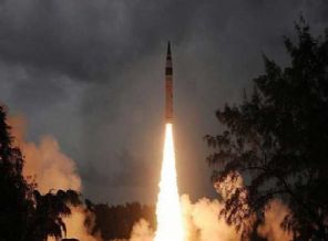 Pakistan nükleer kapasiteye sahip füze denedi