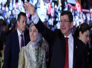 AK Parti'nin 2011 seçim beyannamesi ile  2015 beyannamesinin farkı