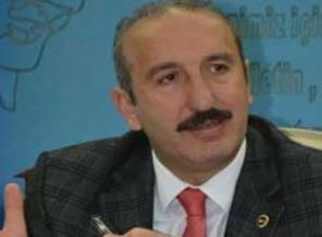 AK Parti'li başkan belediyeyi CHP'ye devretti