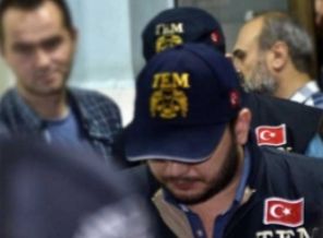 Firari komiser teslim oldu!