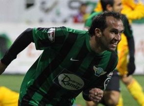 Gekas Akhisar'ı şikayet etti