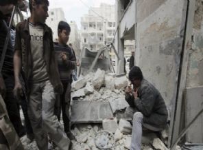 Türkmenler Davutoğlu'ndan yardım istedi