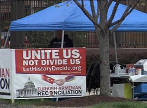 Washington Büyükelçiliği önünde nöbet