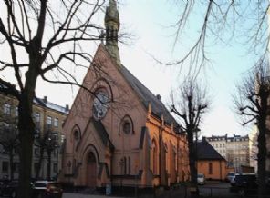 Cemaatsiz kiliseyi sattılar