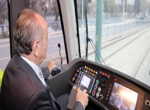 Topbaş'tan müjde: Pazar günü yeni metro açılıyor