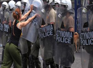 Yunanistan için müthiş iddia: Yunanistan battı!