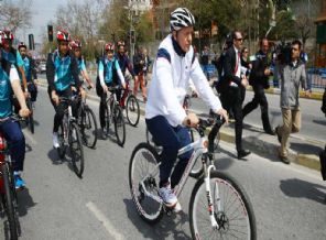 Cumhurbaşkanı Erdoğan pedal çevirdi