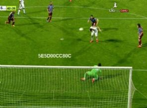 Burak boş kaleye atamadı!