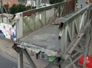 Metrobüs üst geçidi tamamen kaldırıldı
