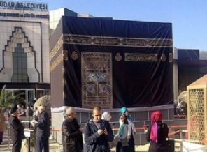 Diyanet'ten maket Kabe uyarısı