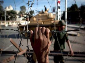 Mısırlı Albay ve yardımcısı suikastla öldürüldü