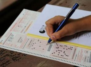 Şüpheliler sınav kitapçıkları incelenerek bulundu