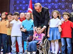 Tatlıses’ten Erdoğan’lı 23 Nisan mesajı