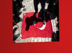 Ermeniler'den Kudüs'te Türk bayrağına çirkin saldırı