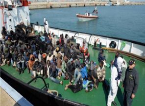 Göçmen botlarını imha teklifi