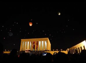 Anıtkabir semalarında 1915 fener