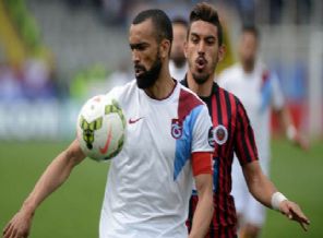 Trabzon son dakikada puanı kaptı
