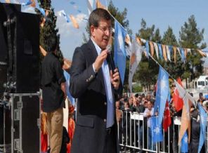 'Yurt dışında yaşayan o hocalar hocalık ünvanını hak etmezler'