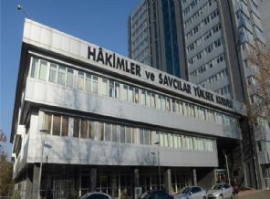 HSYK iki hakim için toplantı