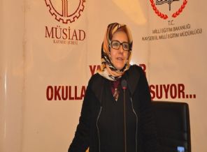 Yeni Şafak yazarı 'Muhafazakar kadınlar'ı eleştirdi