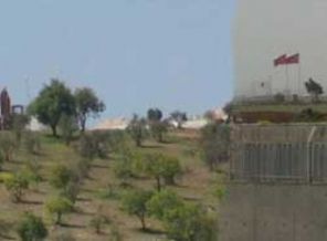 YPG de Kilis sınırında bayrak dikti